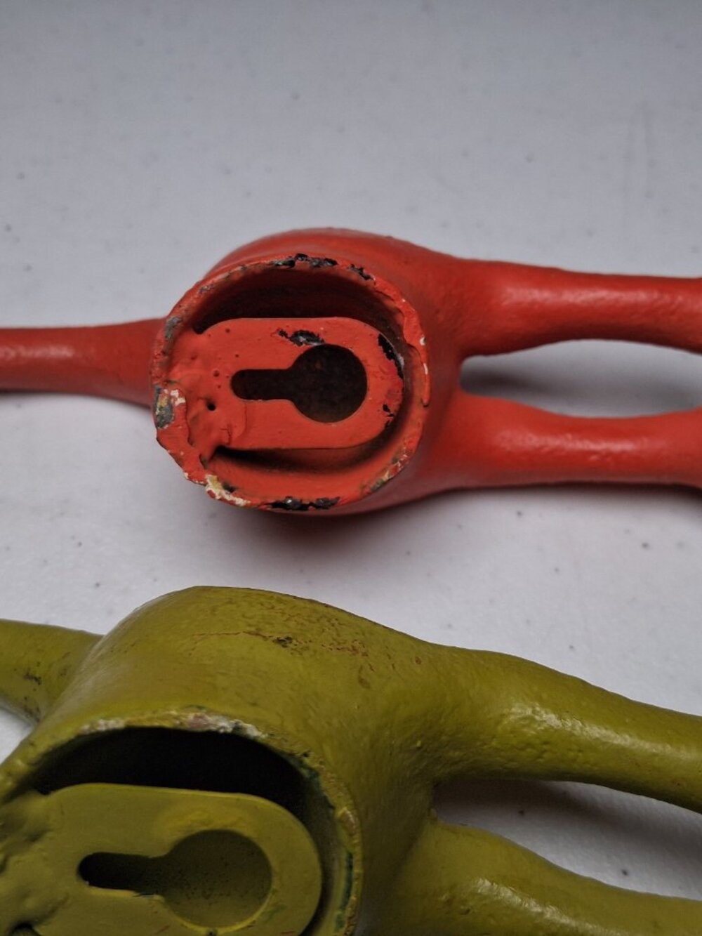 Cast Iron Dog Tail Hooks Pair Wall Mounted Hanging Orange Lime Green Dogs 5" - Picture 7 of 15